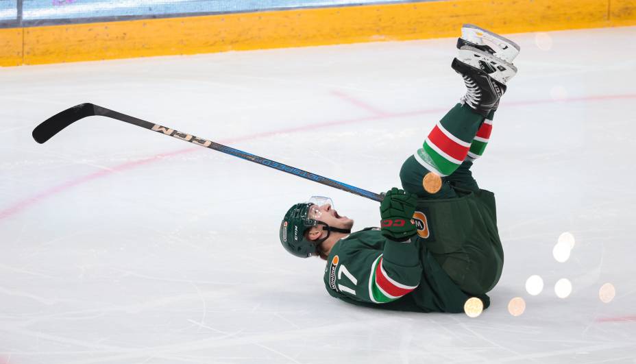 Нападающий «Ак Барса» Александр Барабанов получит минимум 95 млн рублей за год. Фото: Global Look Press