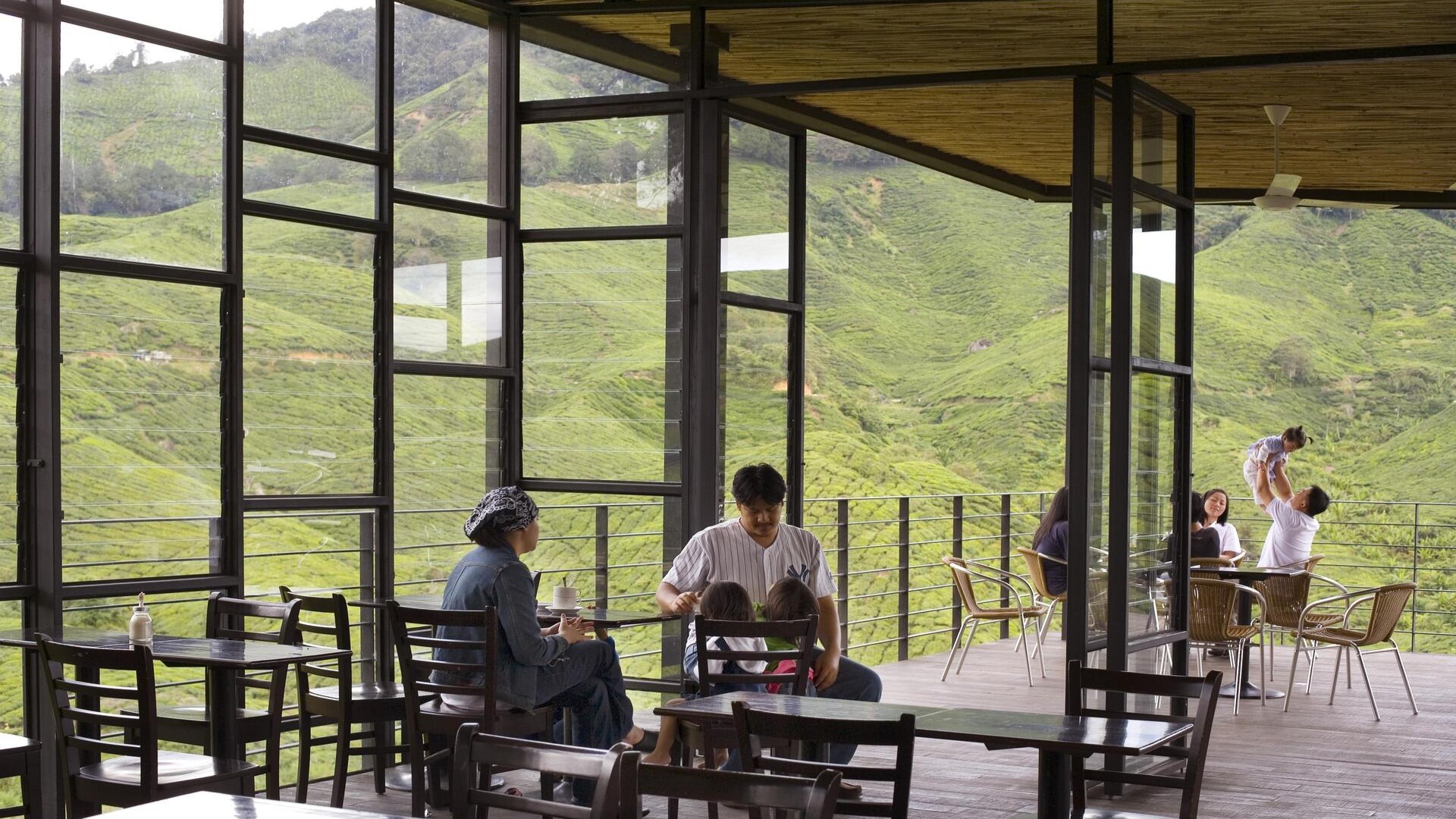 Кафе на чайных плантациях BOH, Камерон-Хайлендс, Малайзия.